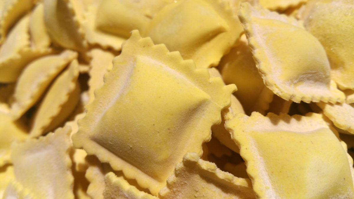 Ravioli ai Porcini (€29,00/kg)